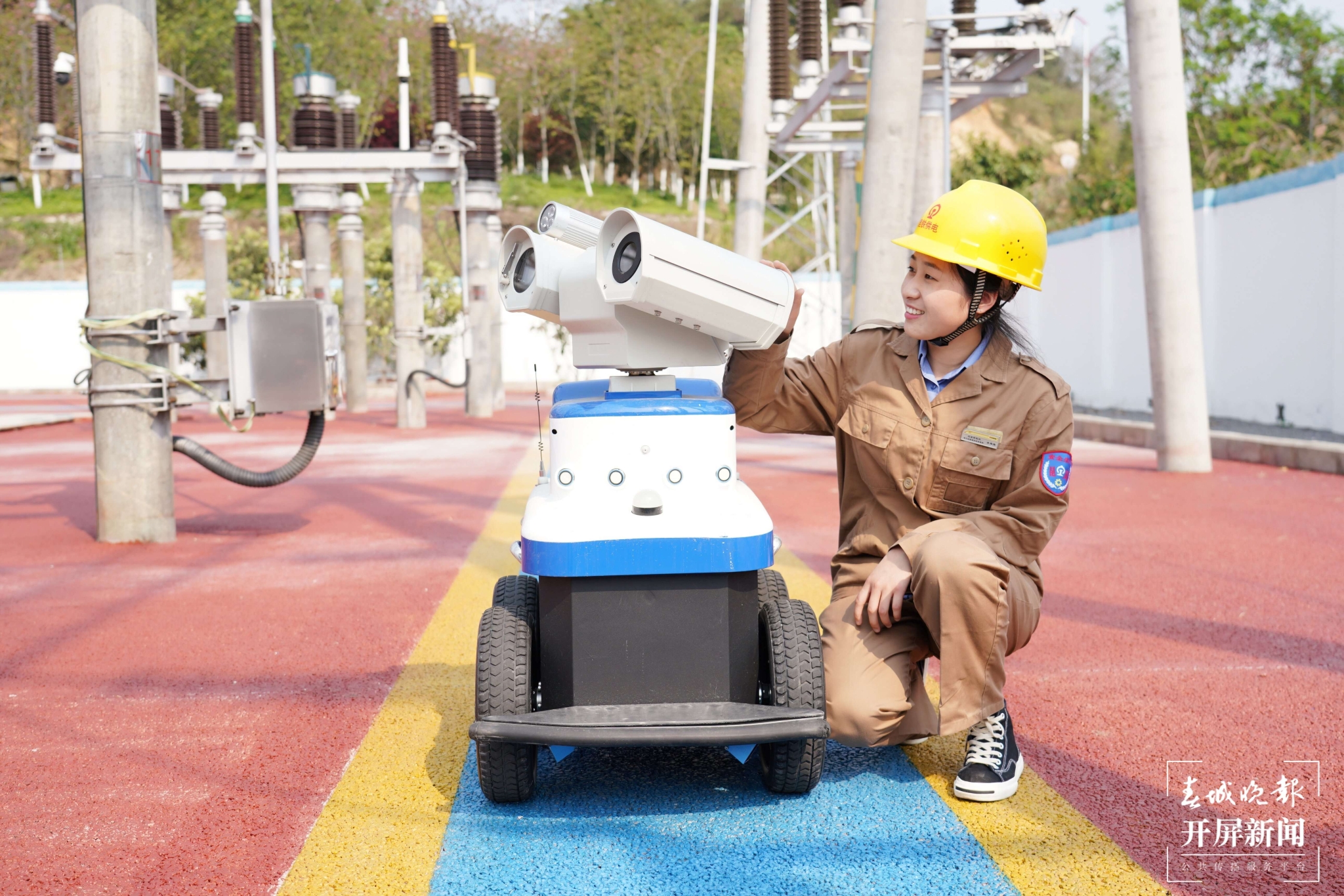 變電所巡檢機器人 (2)_proc.jpg