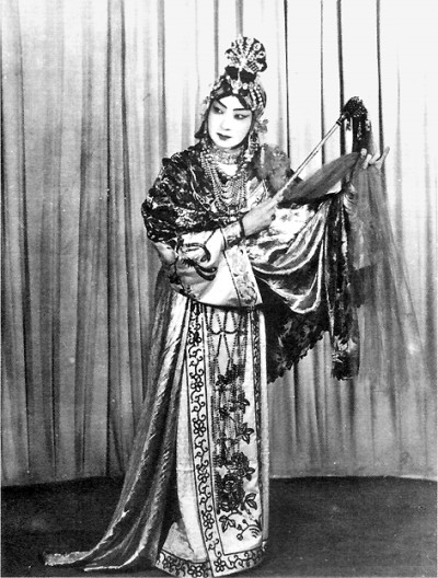 如何欣賞京劇藝術(shù)博大之美 如何欣賞京劇藝術(shù)博大之美