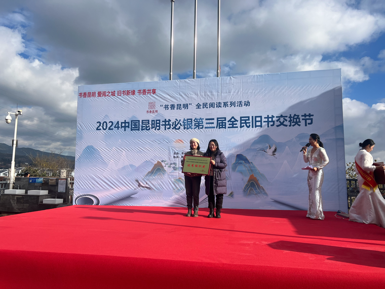 9406c8ac38b37e60ee96a4f6118a619f