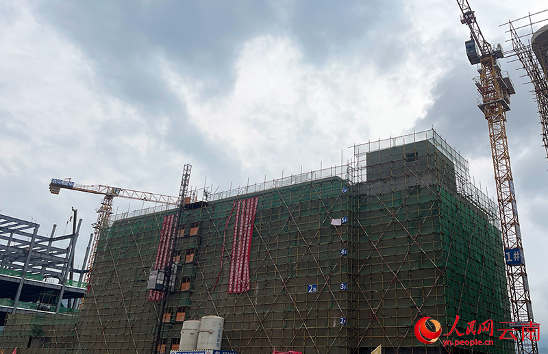 正在建設(shè)的云南五華產(chǎn)業(yè)園區(qū)。人民網(wǎng)記者-程浩攝
