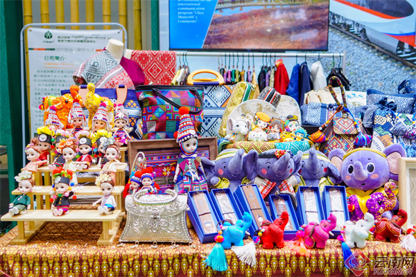 繽紛呈異彩 奮進(jìn)正當(dāng)時(shí)——云南參展深圳文博會(huì)綜述