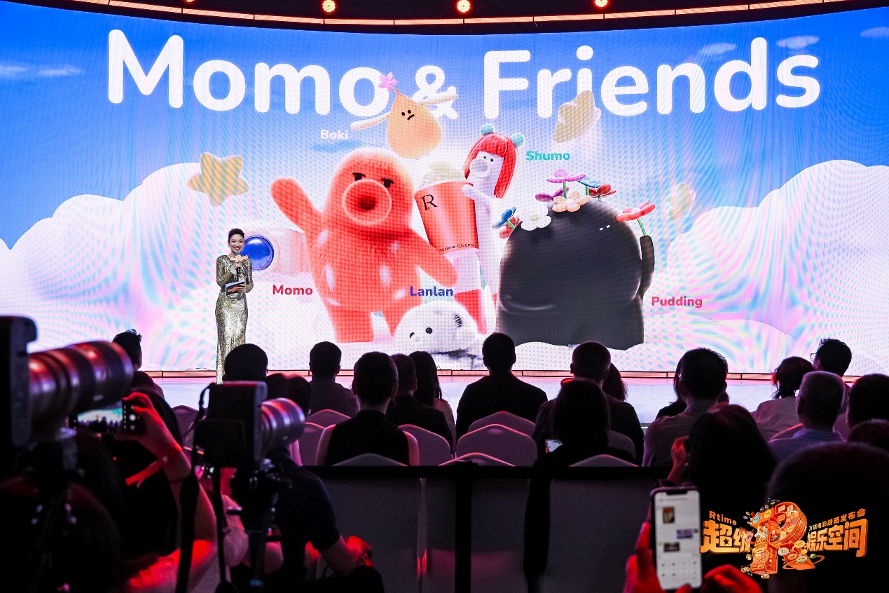 圖片包含 人, 照片, 男人, 前<br><br>AI 生成的內容可能不正確。