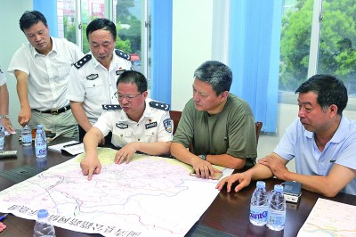 熱血鑄就忠誠警魂——追記“時(shí)代楷?！备Ｖ菔泄簿志珠L潘東升