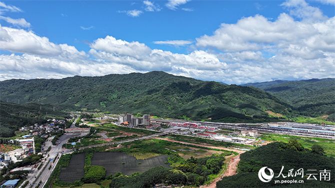 5LOCAL17696468193560GCGHWIM59