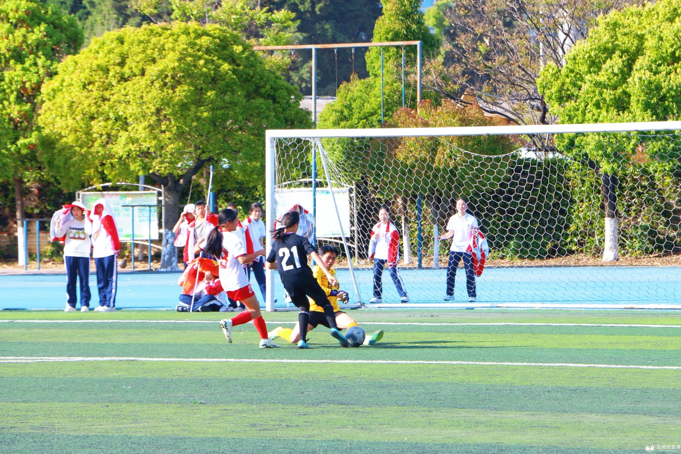 13.女足比賽現(xiàn)場 (5) 13.女足比賽現(xiàn)場 (5)