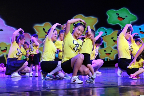 親子舞表演 親子舞表演