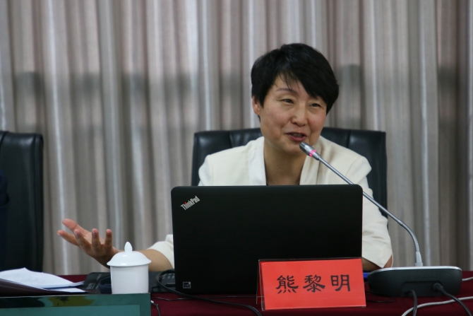 熊教授作專題輔導