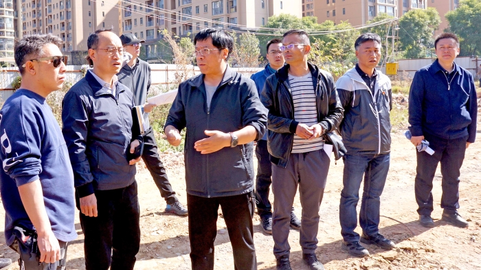 官渡區(qū)委書記和麗川、代區(qū)長周燕率隊調(diào)研全區(qū)城市黑臭水體治理專項工作2