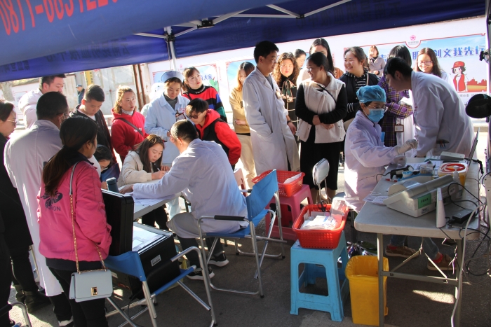 官渡區(qū)人民醫(yī)院54人義務獻血