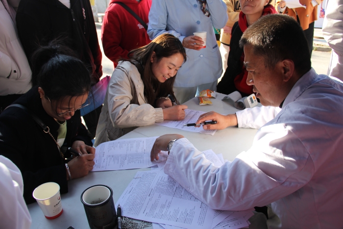 官渡區(qū)人民醫(yī)院醫(yī)生義務獻血