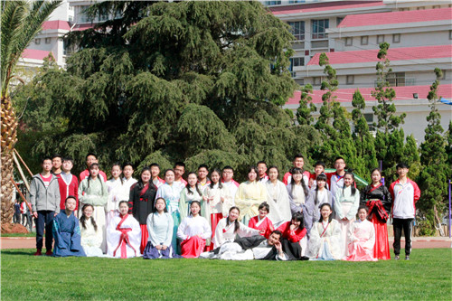 弘揚(yáng)傳統(tǒng)文化