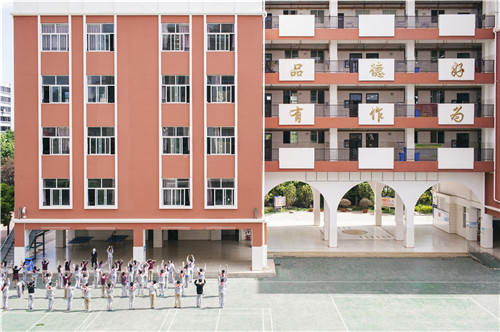 009校園設(shè)施