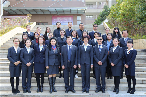 初中部教師 初中部教師