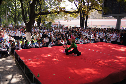 午間活動校園小舞臺