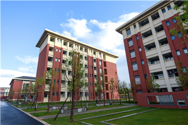 5臨風(fēng)樓、毓秀樓（學(xué)生公寓）