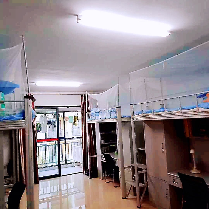 高中部學(xué)生公寓內(nèi)部實(shí)景