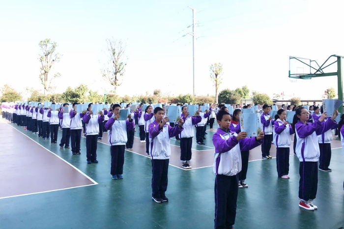 學(xué)生課間集體朗讀_0951