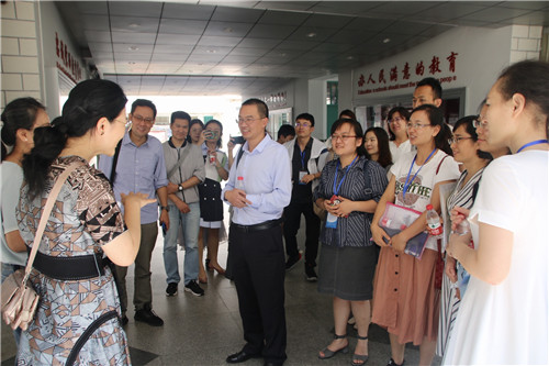 馮海軍初中化學(xué)名師工作室教師交流學(xué)習(xí)活動(dòng)