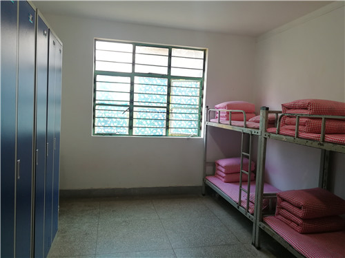 帶衛(wèi)生間的6人宿舍 帶衛(wèi)生間的6人宿舍