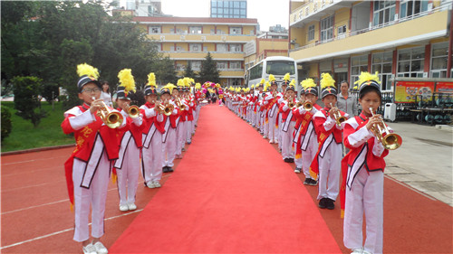 學(xué)校鼓號隊