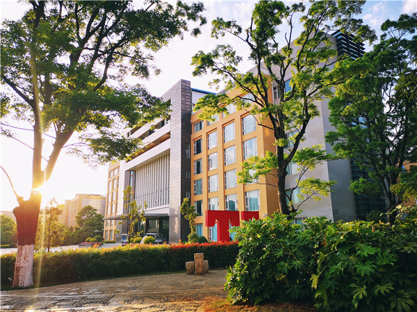 校園一景_副本 校園一景_副本