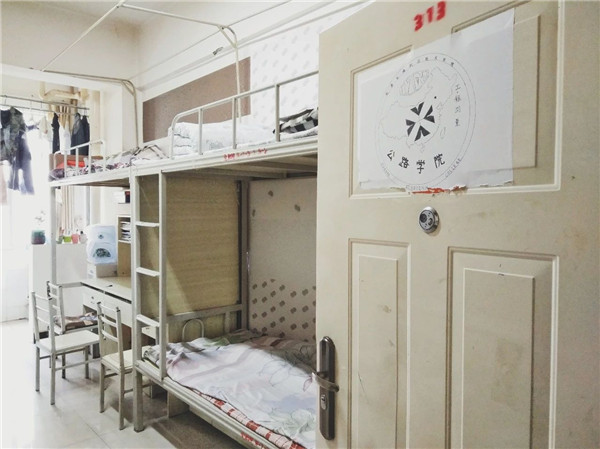 宿舍內(nèi)部 宿舍內(nèi)部