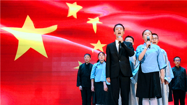 祖國(guó)我們愛您！