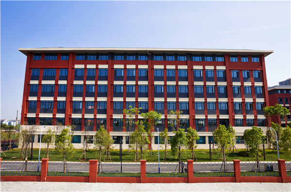 2-功能齊全的教學(xué)樓