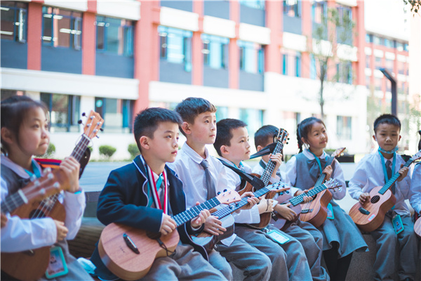 尤克里里興趣班 尤克里里興趣班