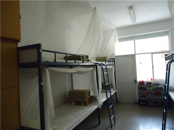 整潔溫馨的學(xué)生宿舍 (2) 整潔溫馨的學(xué)生宿舍 (2)