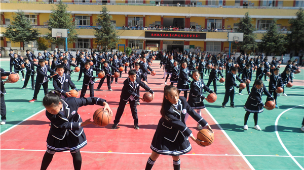 籃球團(tuán)體操