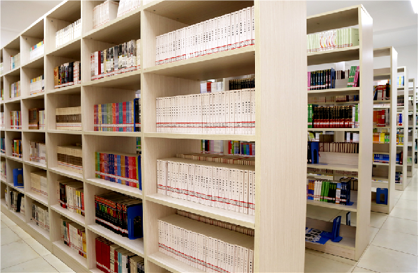 學(xué)校圖書(shū)館