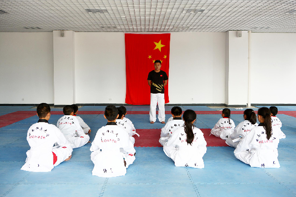 跆拳道訓(xùn)練 跆拳道訓(xùn)練
