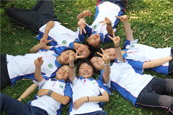 同學親如兄弟姐妹