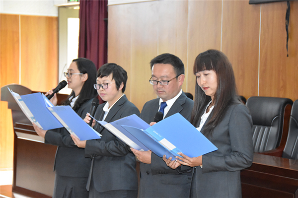 教職工經(jīng)典誦讀活動(dòng) (2) 教職工經(jīng)典誦讀活動(dòng) (2)