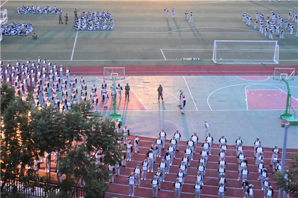 軍訓(xùn) (2) 軍訓(xùn) (2)