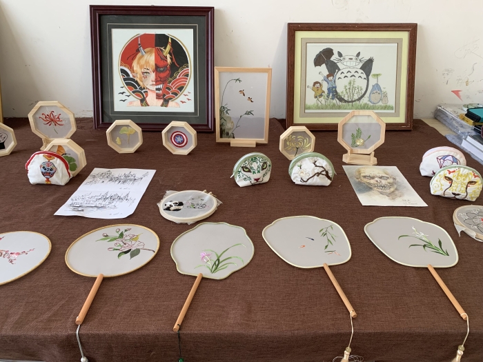 工藝美術(shù)品設(shè)計 工藝美術(shù)品設(shè)計