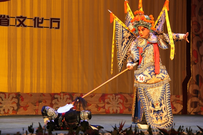 戲曲青年教師王和平參加演出_副本 戲曲青年教師王和平參加演出_副本