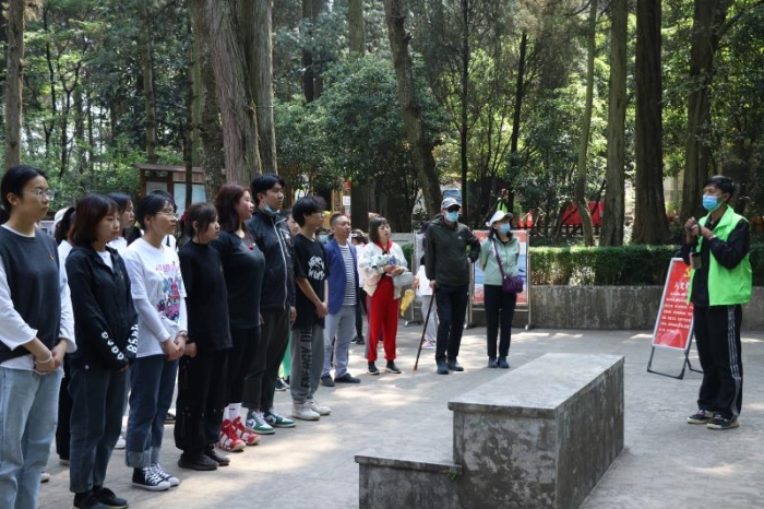 學(xué)黨史、強(qiáng)信念、跟黨走