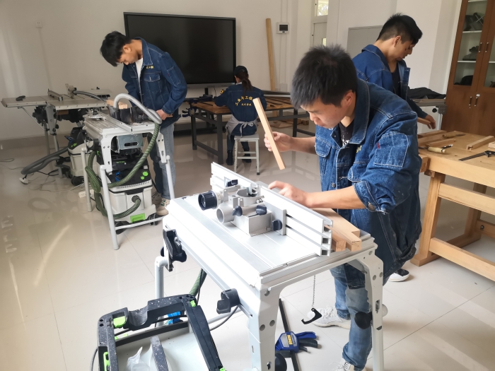 木材加工實(shí)訓(xùn)