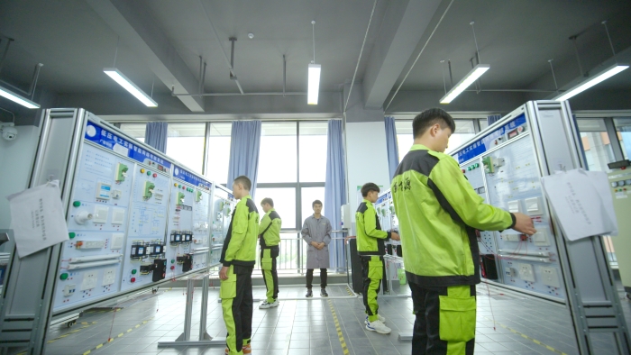 新能源汽車應(yīng)用與維修