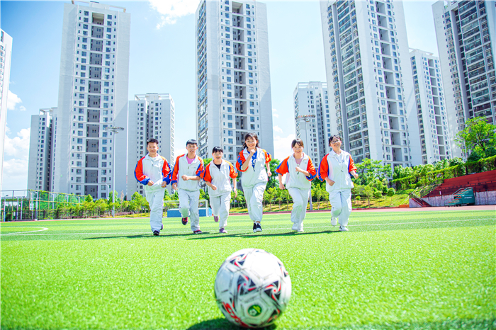校園足球