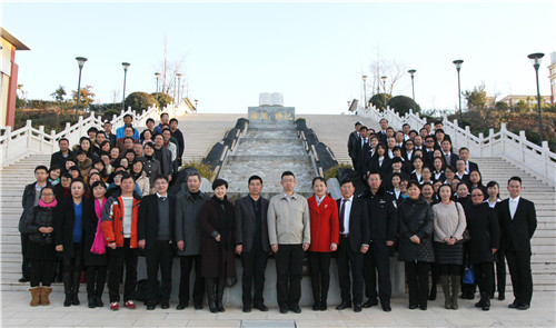 昆三中本部領導及骨干教師團隊、空港教育局領導來我校交流指導。