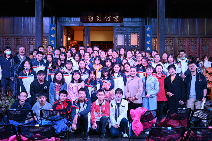 雷雨話劇 雷雨話劇