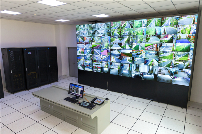 3-360度無死角監(jiān)控室 3-360度無死角監(jiān)控室