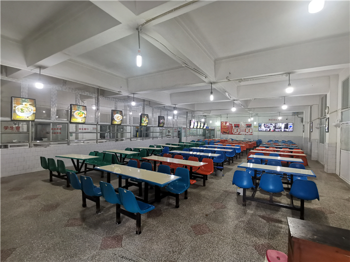 干凈整潔的就餐環(huán)境