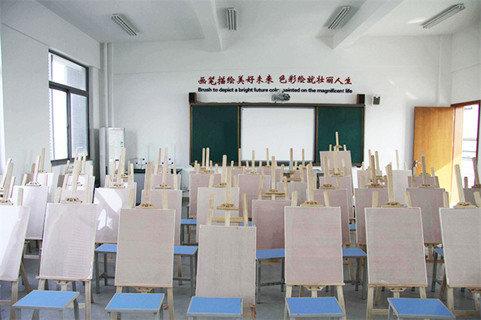 專業(yè)美術(shù)教室02
