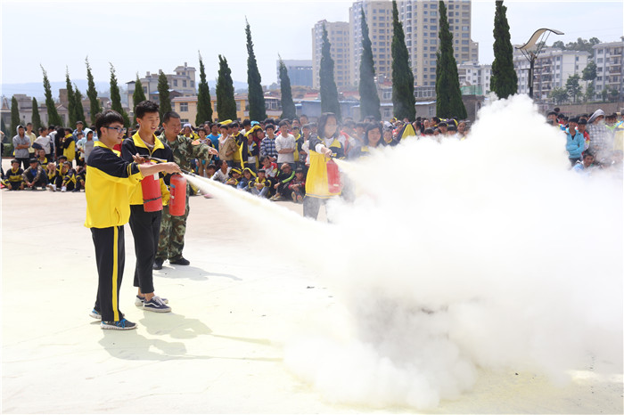 學(xué)生消防安全演練