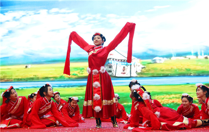 學(xué)生舞蹈（元旦匯演）