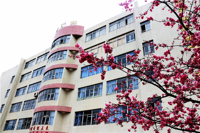 教學樓 (2) 教學樓 (2)